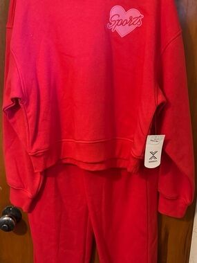 Xersion Kids Tomato Red/Pink Hearts 'Sports' Two-Piece, Smoke & Pet Free Home